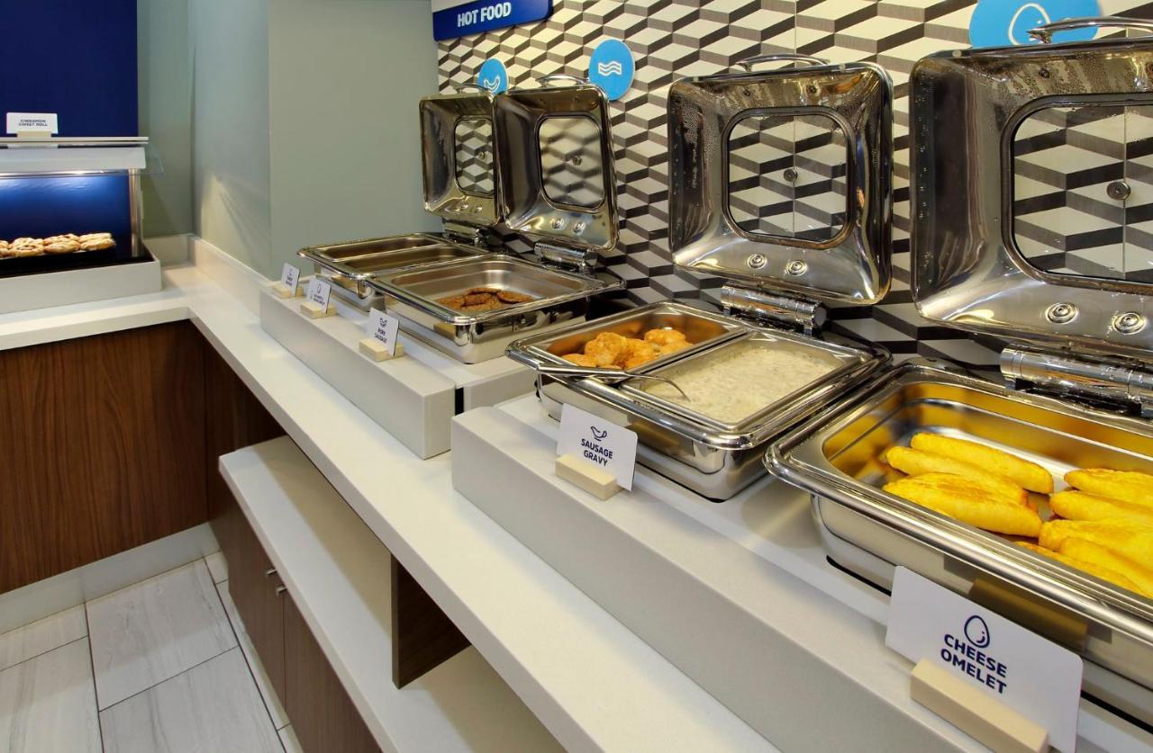 Holiday Inn Express & Suites Reedsburg - Dells Area By Ihg Eksteriør bilde