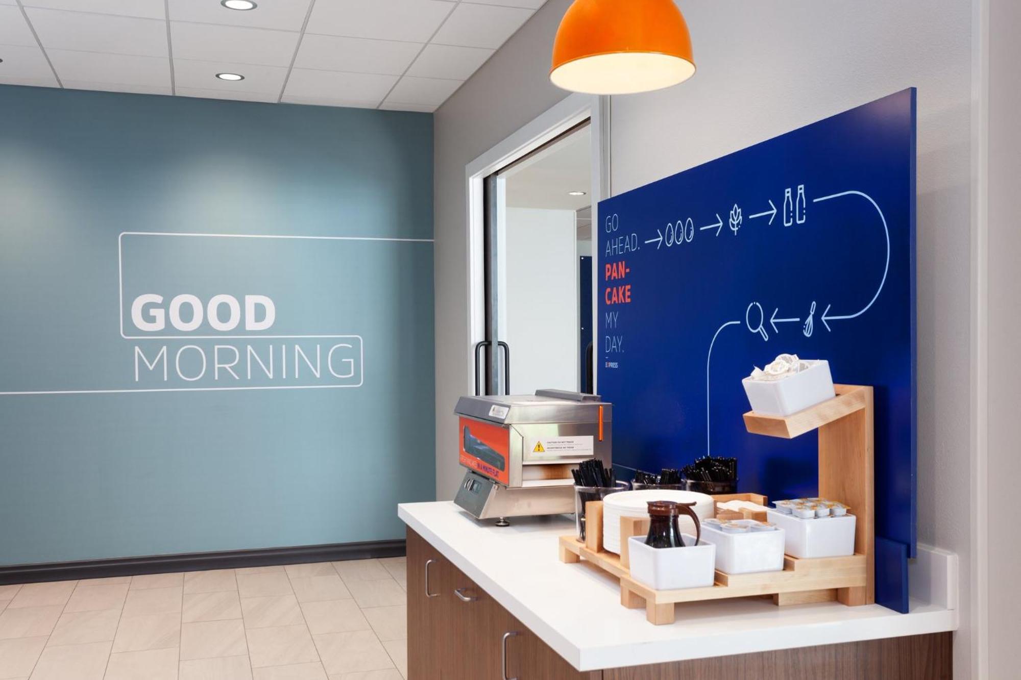 Holiday Inn Express & Suites Reedsburg - Dells Area By Ihg Eksteriør bilde