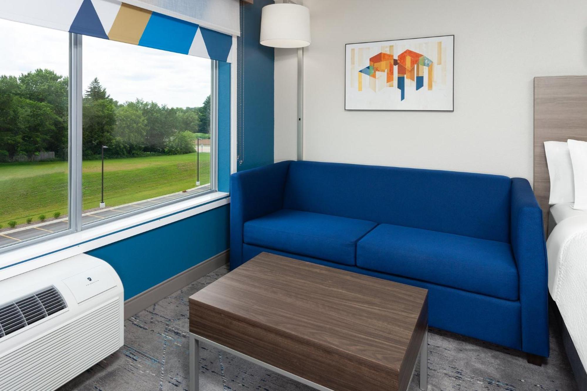 Holiday Inn Express & Suites Reedsburg - Dells Area By Ihg Eksteriør bilde